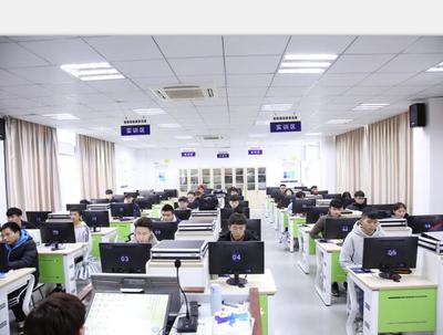 計算機軟件開發培訓中心 掌握未來的關鍵技術